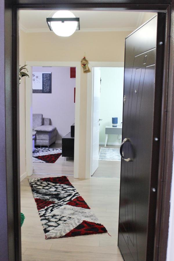 Essy'S Apartment Корча Экстерьер фото
