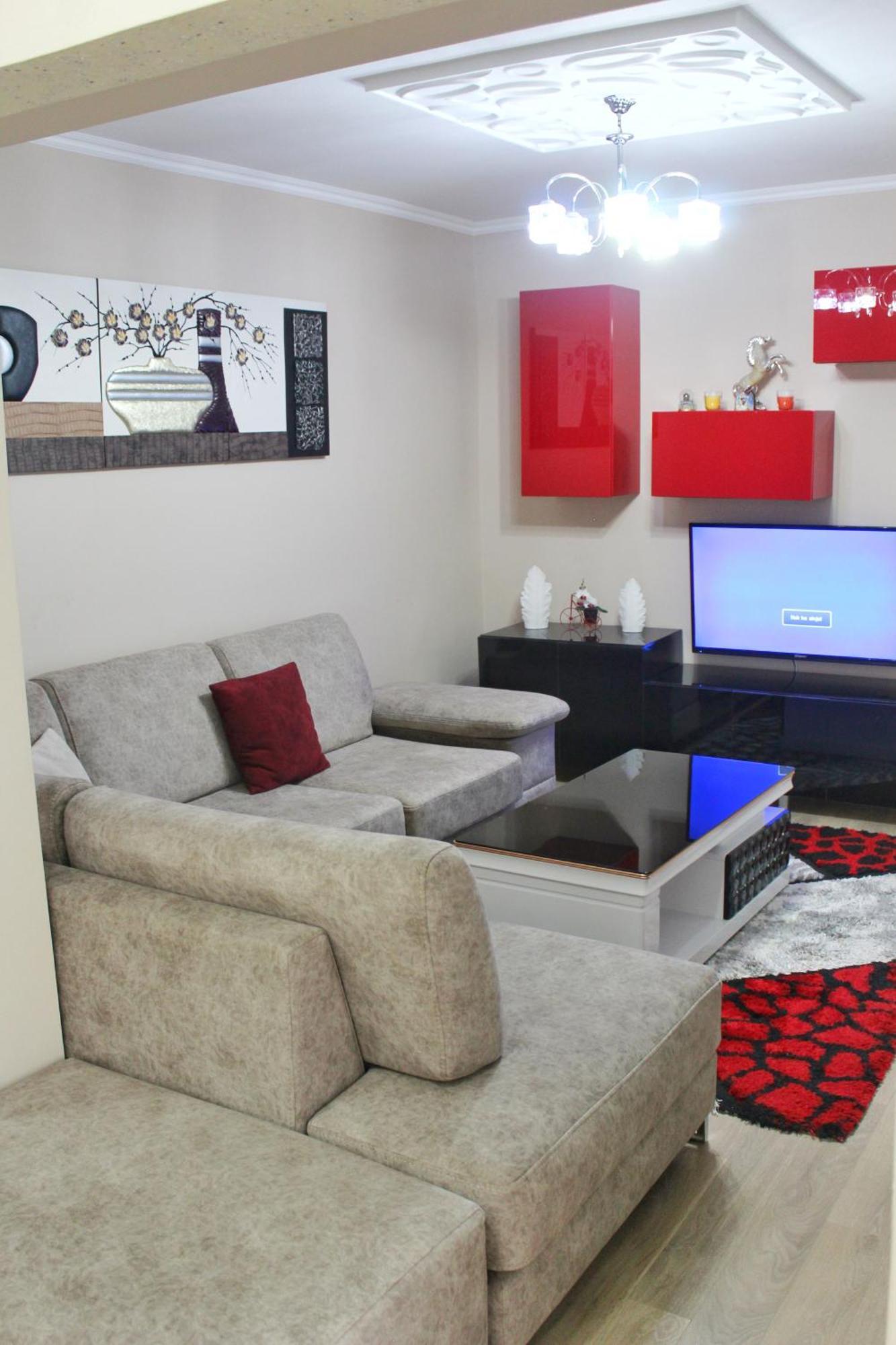 Essy'S Apartment Корча Экстерьер фото